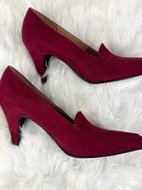 Naturalizer Burgundy Faux Suede Pointed-Toe Women's Heels